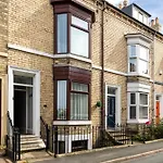 Rovers\' Retreat Whitby George Street